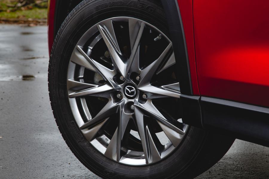 Колеса Mazda CX-5 Signature 2018 года  (NA) (фото 10 из 40)